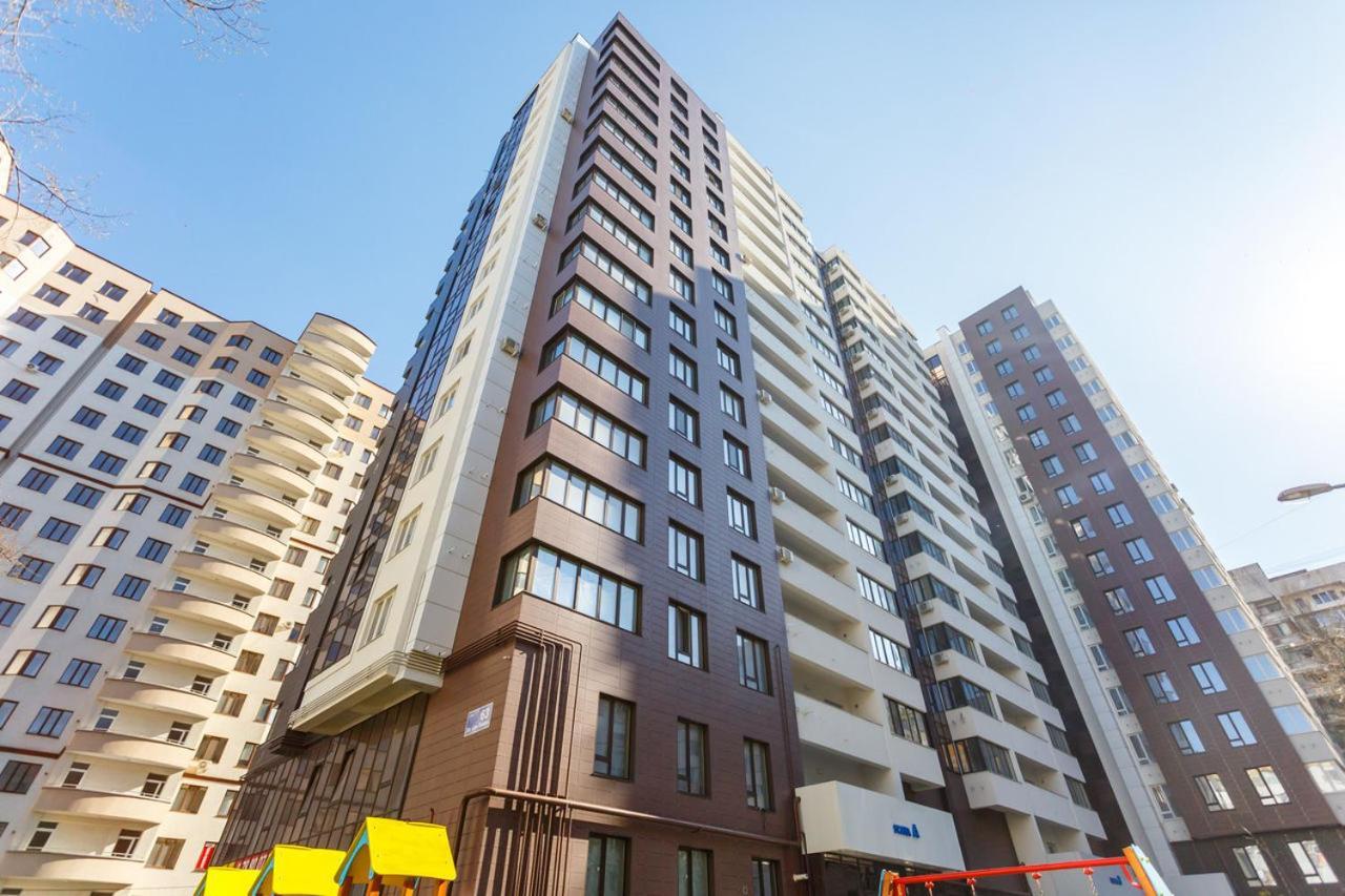 צ'יסינאו Double Skyhouse Exclusive Apartments מראה חיצוני תמונה