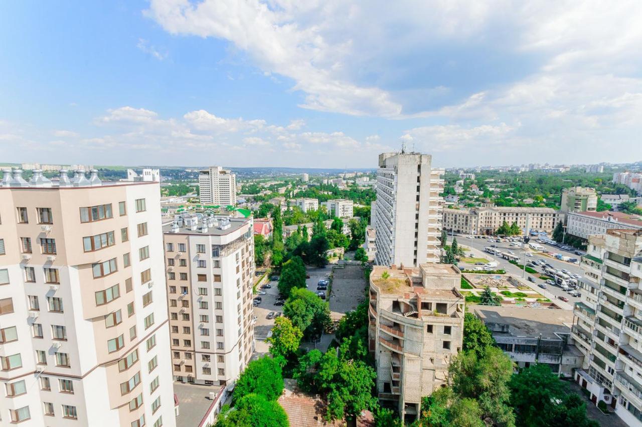 צ'יסינאו Double Skyhouse Exclusive Apartments מראה חיצוני תמונה