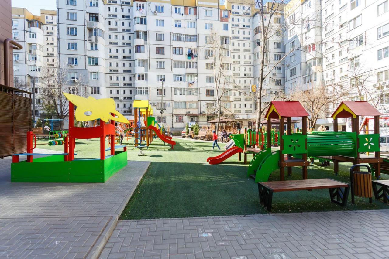 צ'יסינאו Double Skyhouse Exclusive Apartments מראה חיצוני תמונה