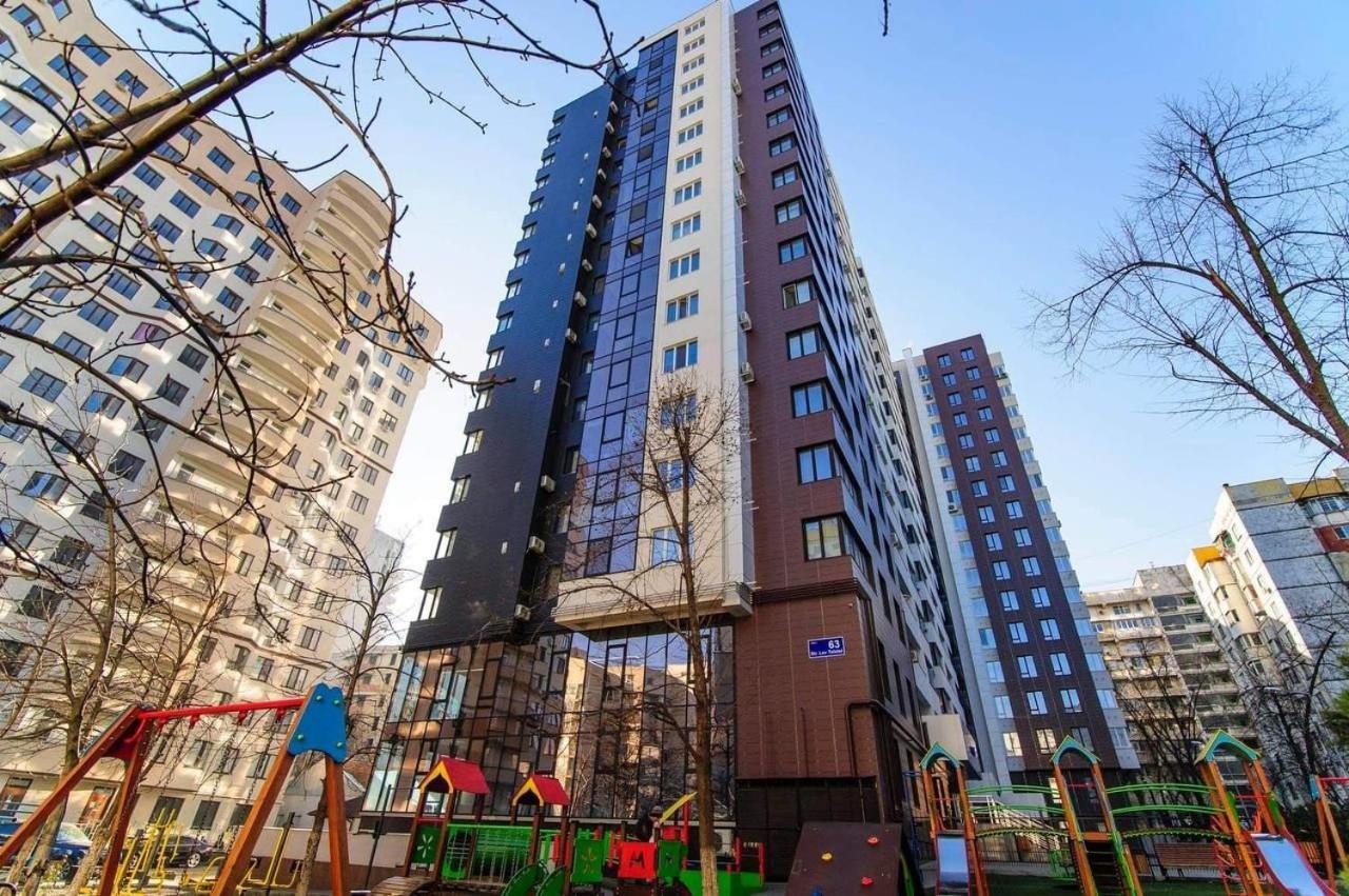 צ'יסינאו Double Skyhouse Exclusive Apartments מראה חיצוני תמונה