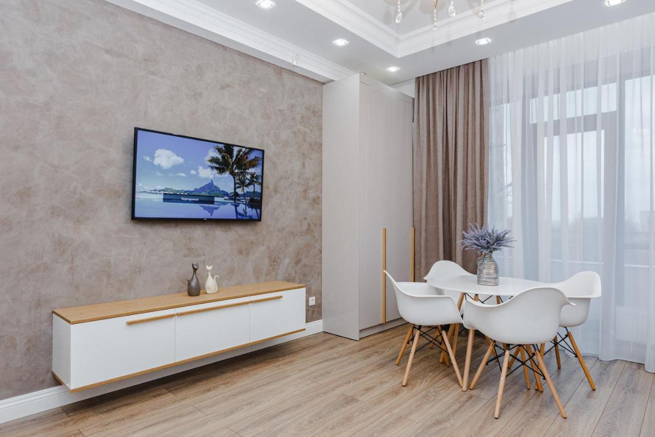 צ'יסינאו Double Skyhouse Exclusive Apartments מראה חיצוני תמונה