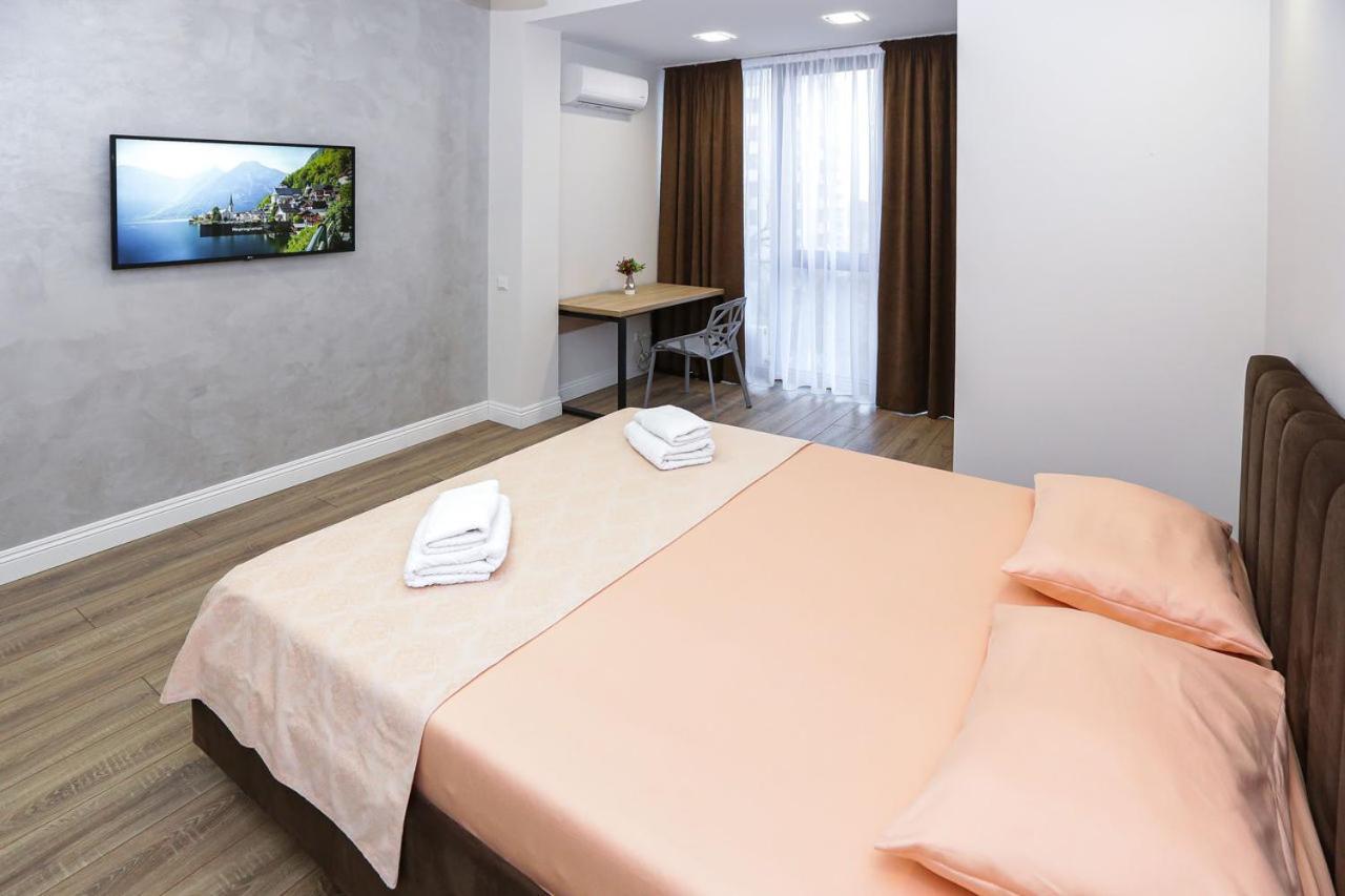 צ'יסינאו Double Skyhouse Exclusive Apartments מראה חיצוני תמונה