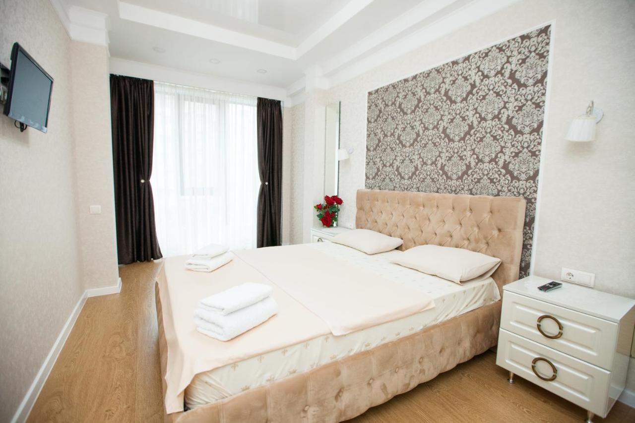 צ'יסינאו Double Skyhouse Exclusive Apartments מראה חיצוני תמונה